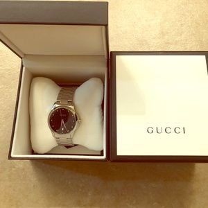Gucci diamond watch -SOLD